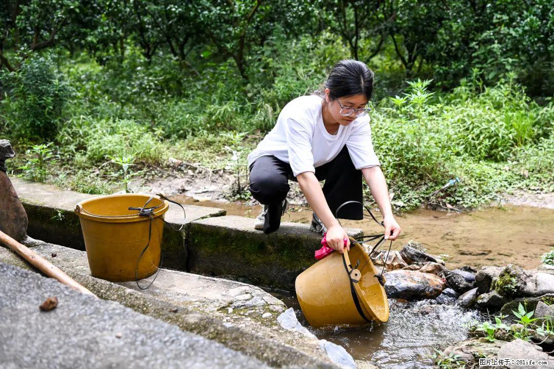 全网追的“扁担女孩”，找了一份暑假工，时薪12元 - 安庆生活资讯 - 安庆28生活网 anqing.28life.com